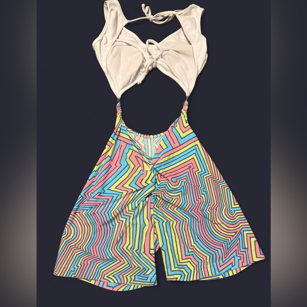 Romper - Picture 2 of 4